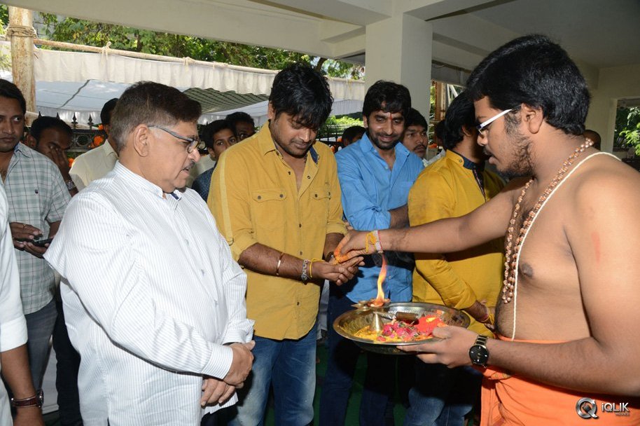 Supreme-Movie-Opening